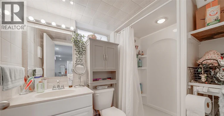 LOWER-1215 Chappell, Windsor, ON, N9C 3C8 - 12