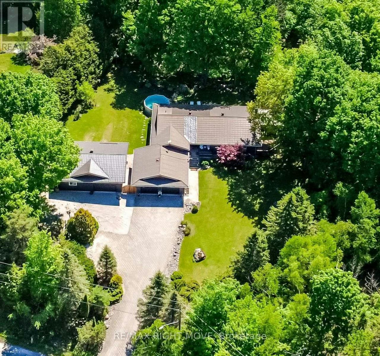 1220 Birchcliffe Crescent, Severn, ON, L3V 0W1