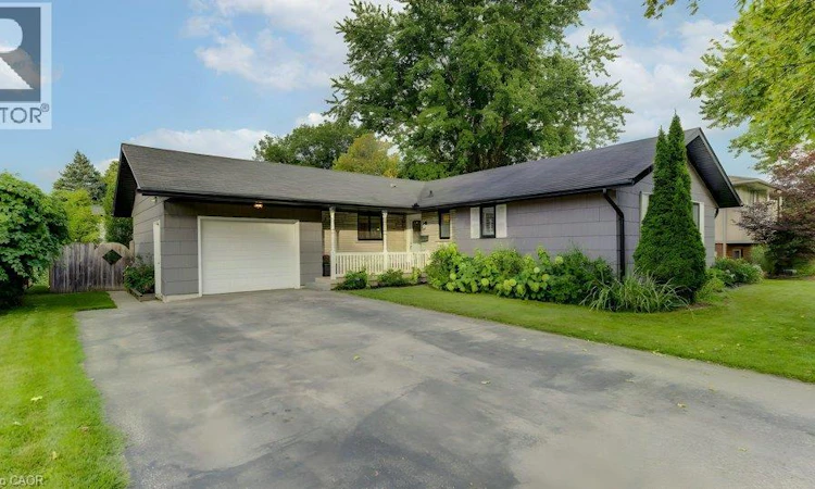 3 Blue Heron Court