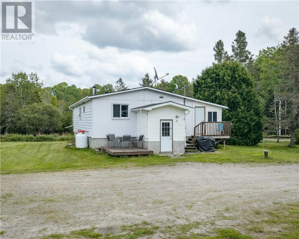 344 Red Deer Lake Road S, Greater Sudbury, ON, P3E 4N1
