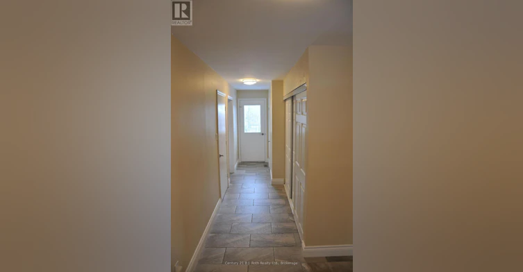 22 Free Drive, Orillia, ON, L3V 4B2 - 2