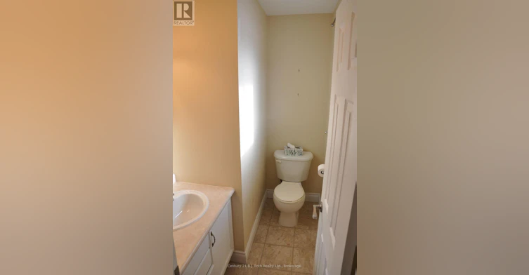 22 Free Drive, Orillia, ON, L3V 4B2 - 12