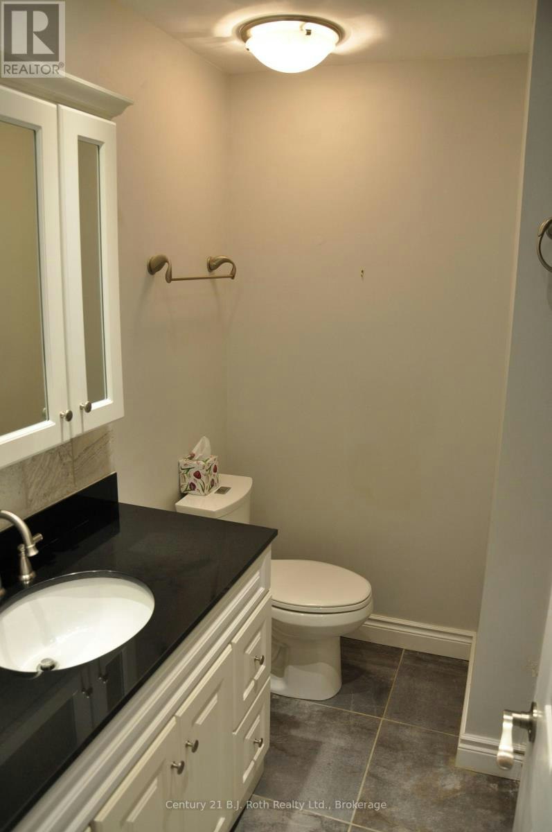 22 Free Drive, Orillia, ON, L3V 4B2 - 15
