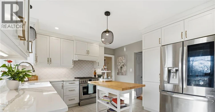2 Hillier Crescent, Brantford, ON, N3R 1X3 - 6
