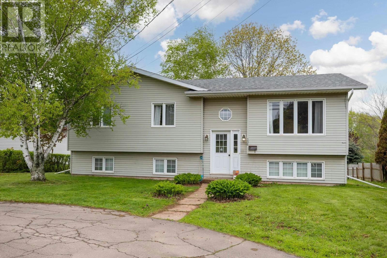 136 Stratford Road, Stratford, PE, C1B 1Y4
