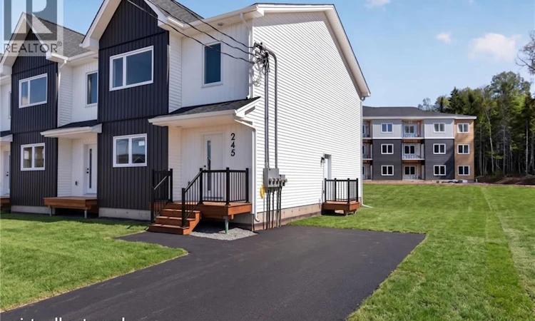 245 Des Eleves Street