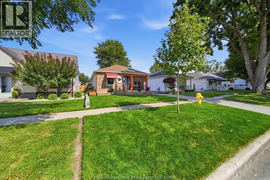 2540 Chandler, Windsor, ON, N8W 4B1