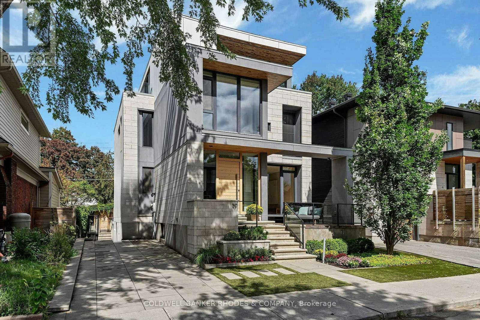 39 Merritt Avenue, Ottawa, ON, K1S 0J5