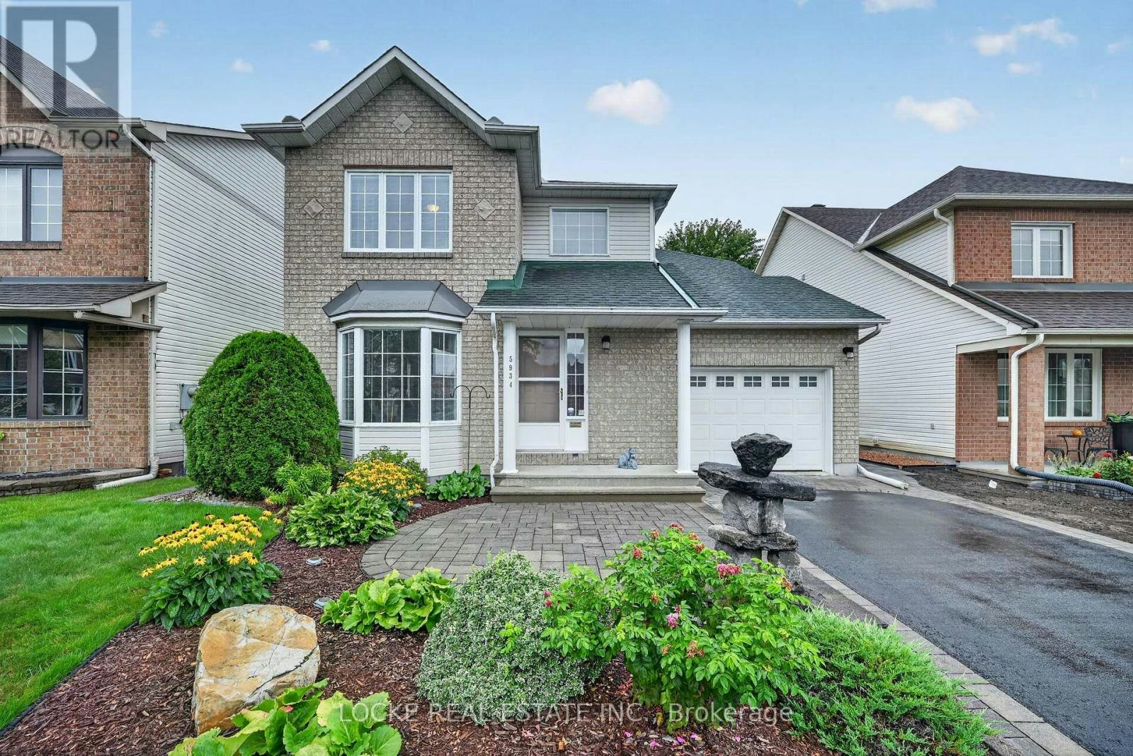 5934 Gladewoods Place, Ottawa, ON, K1W 1G5
