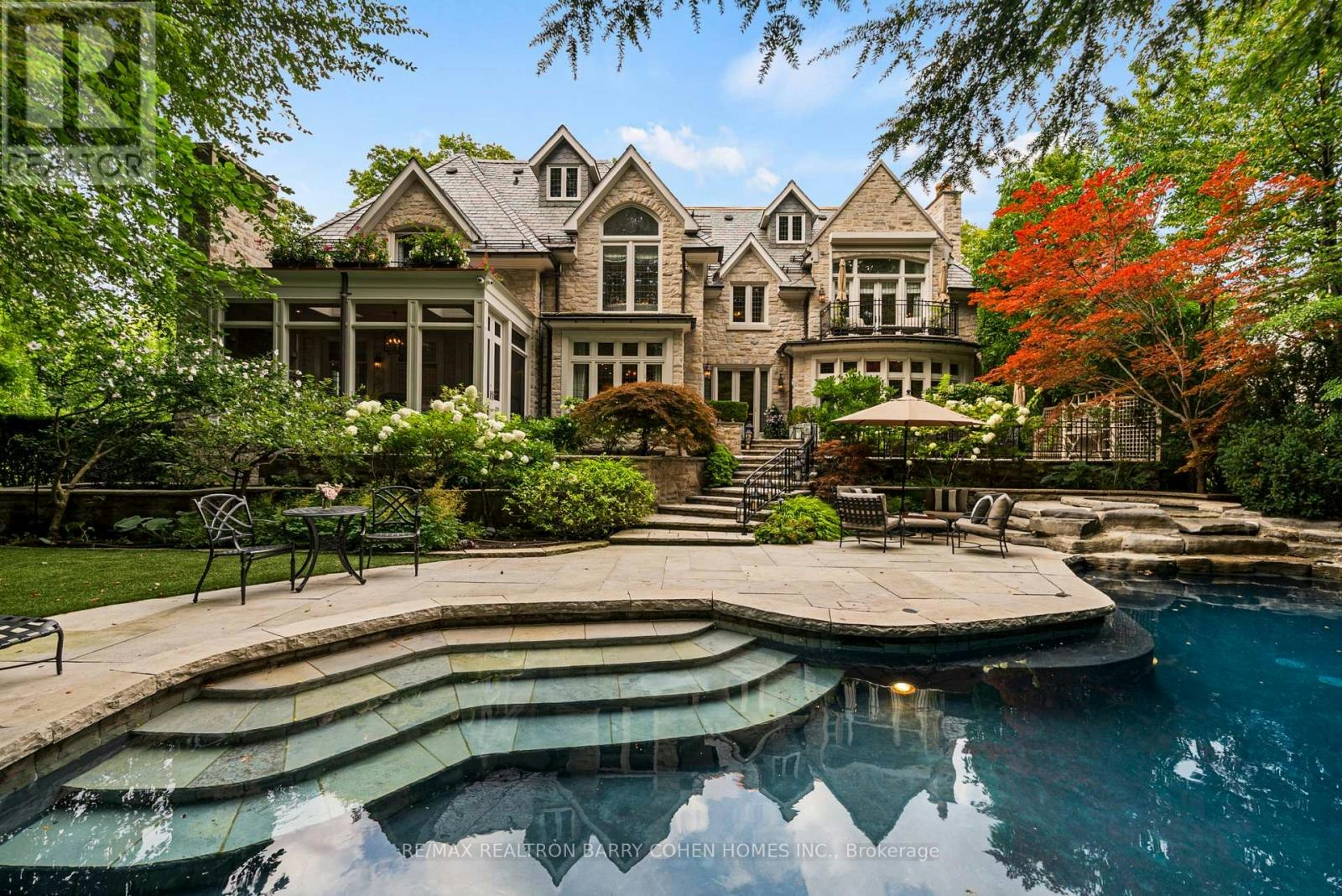 113 Donwoods Drive, Toronto, ON, M4N 2G7