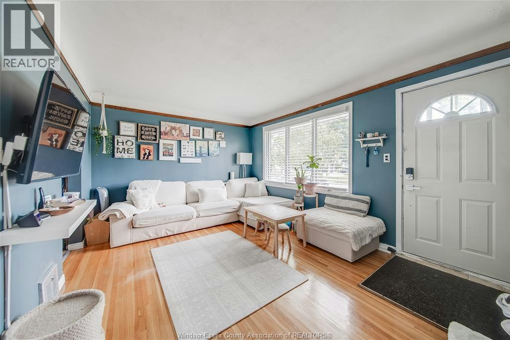 UPPER-1215 Chappell, Windsor, ON, N9C 3C8 - 2