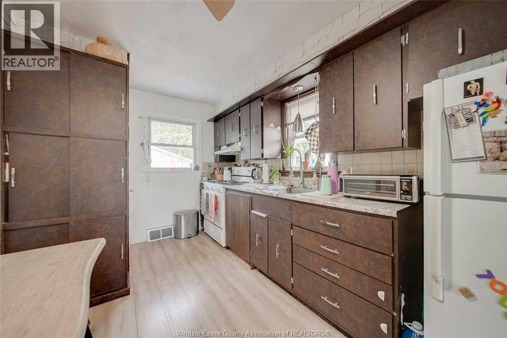 UPPER-1215 Chappell, Windsor, ON, N9C 3C8 - 8