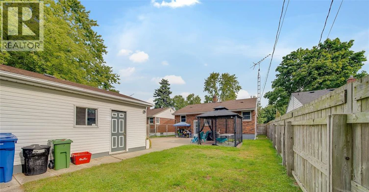 UPPER-1215 Chappell, Windsor, ON, N9C 3C8 - 33
