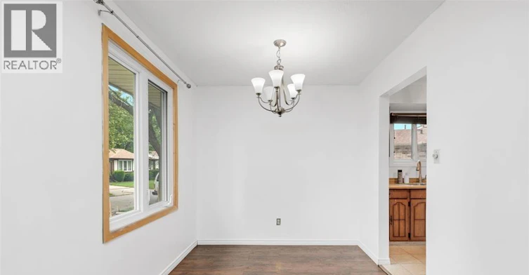 UPPER-9597 Avery Lane, Windsor, ON, N8R 2C1 - 16