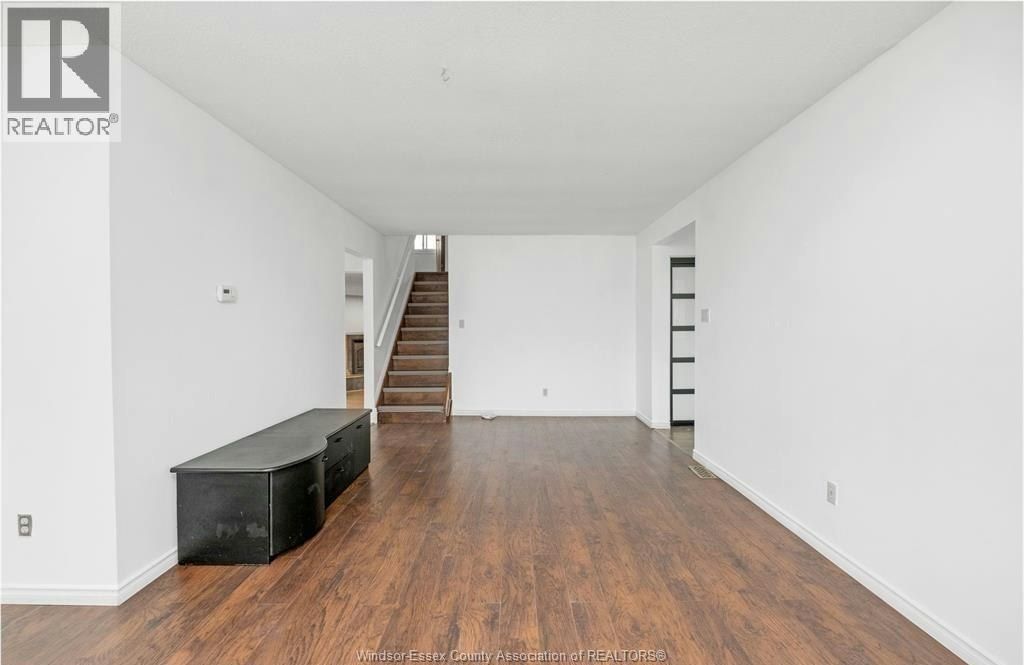 UPPER-9597 Avery Lane, Windsor, ON, N8R 2C1 - 11