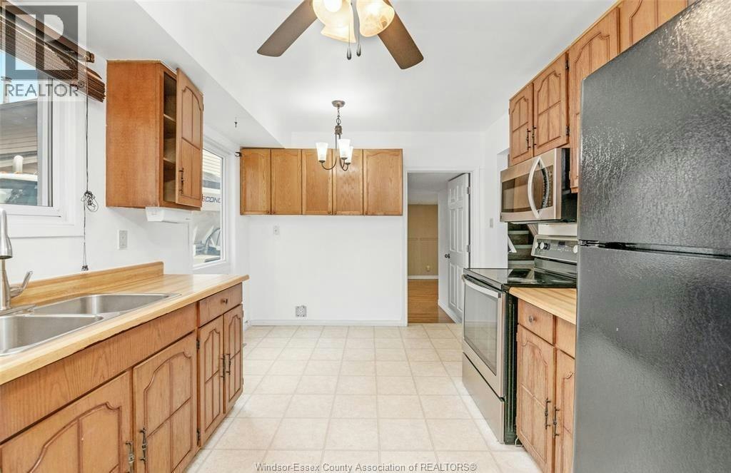 UPPER-9597 Avery Lane, Windsor, ON, N8R 2C1 - 13