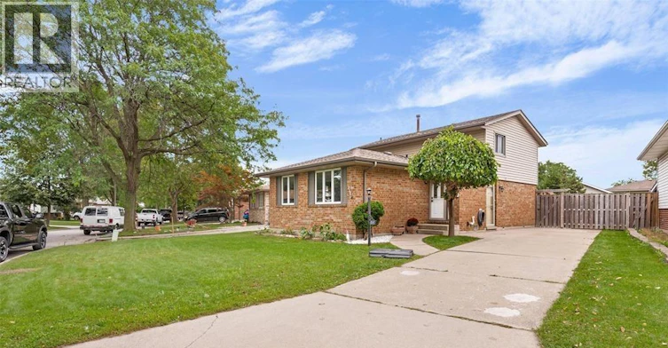 UPPER-9597 Avery Lane, Windsor, ON, N8R 2C1