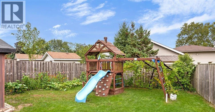 UPPER-9597 Avery Lane, Windsor, ON, N8R 2C1 - 7