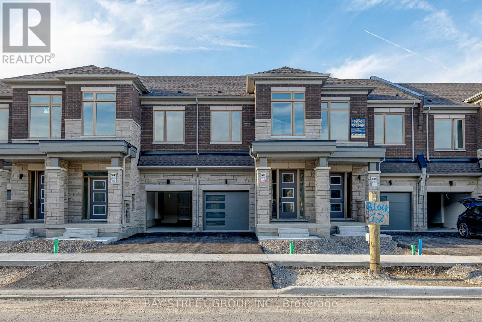 219 Hook Drive, Richmond Hill, ON, L4S 2P3