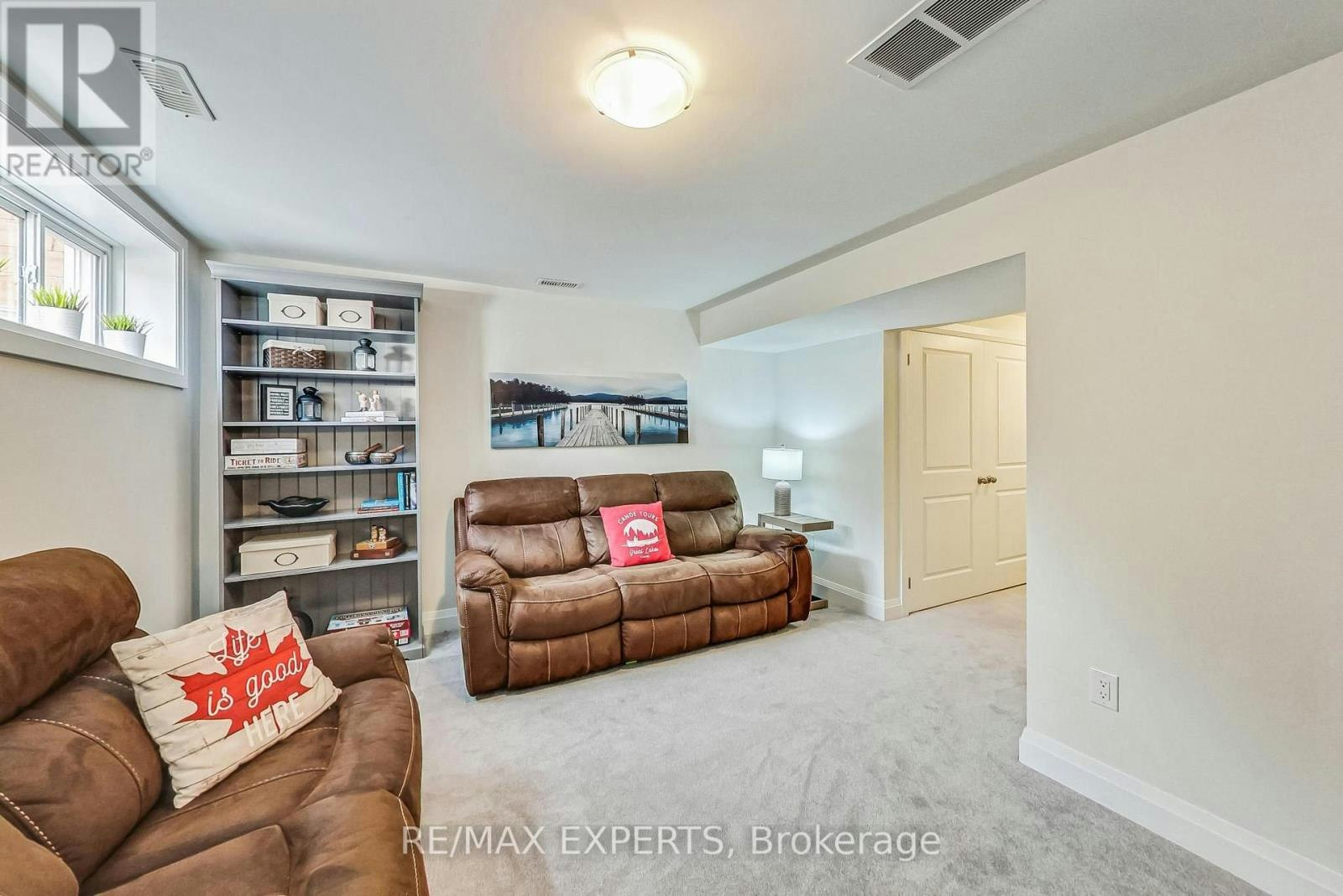 4 George Zubek Drive, Collingwood, ON, L9Y 1M5 - 36