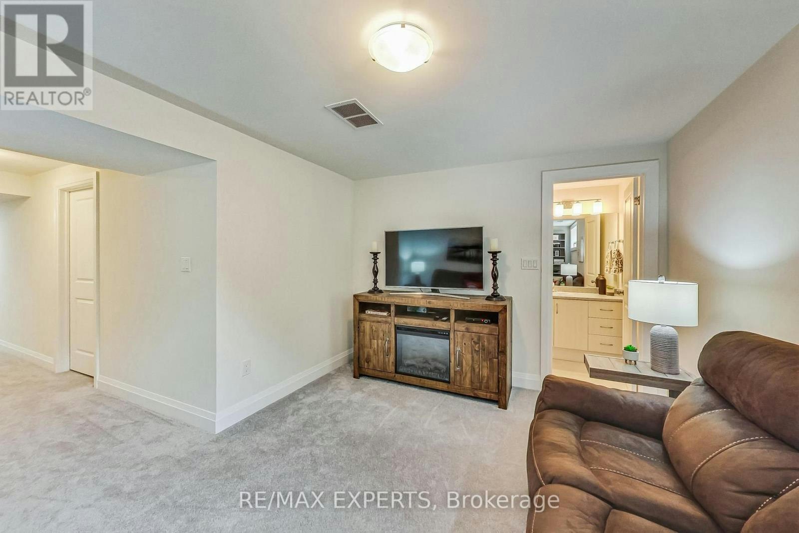 4 George Zubek Drive, Collingwood, ON, L9Y 1M5 - 35