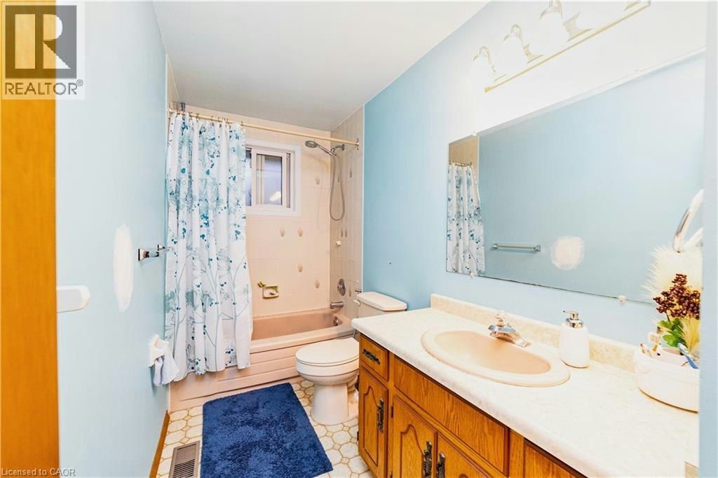 41 Tuerr Drive, Kitchener, ON, N2E 2L9 - 9