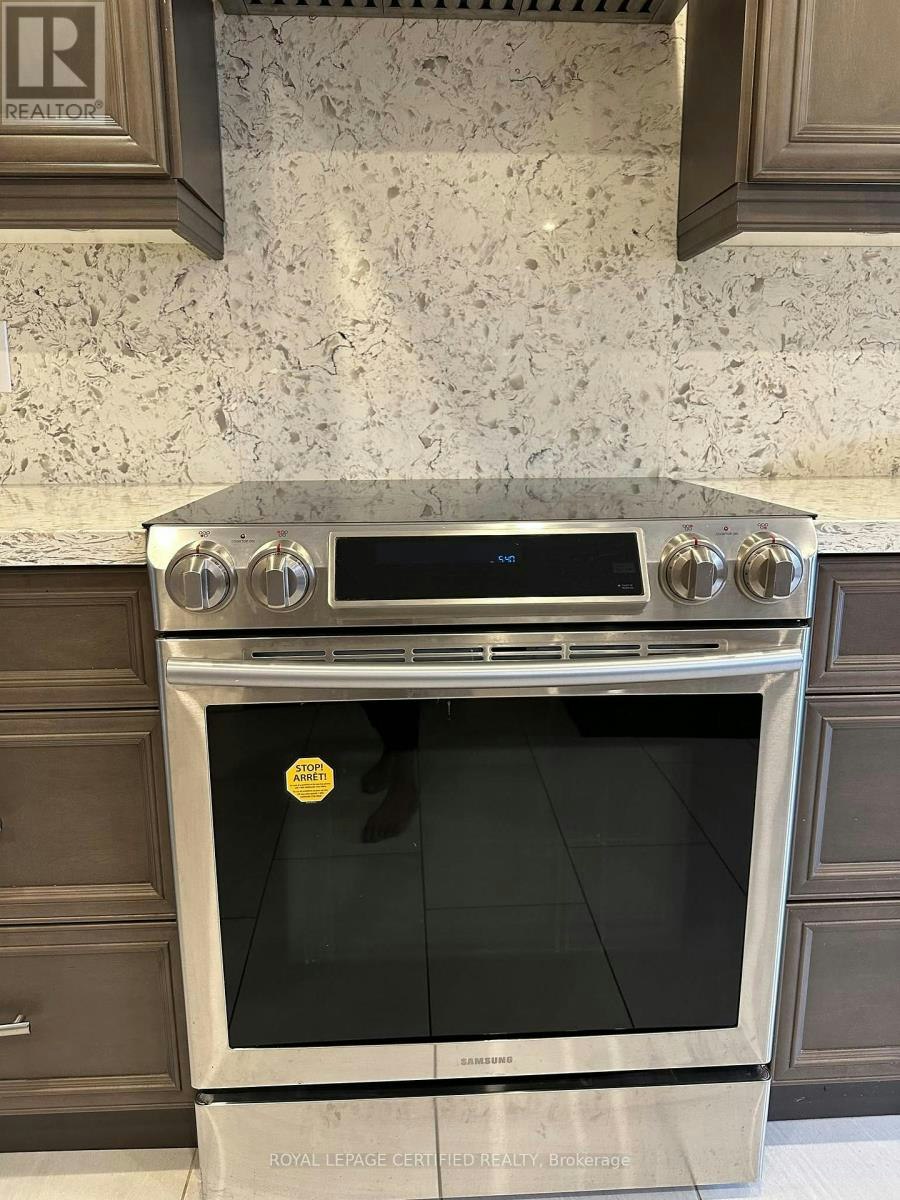 MAIN-210 Ecclestone Drive, Brampton, ON, L6X 3R1 - 14