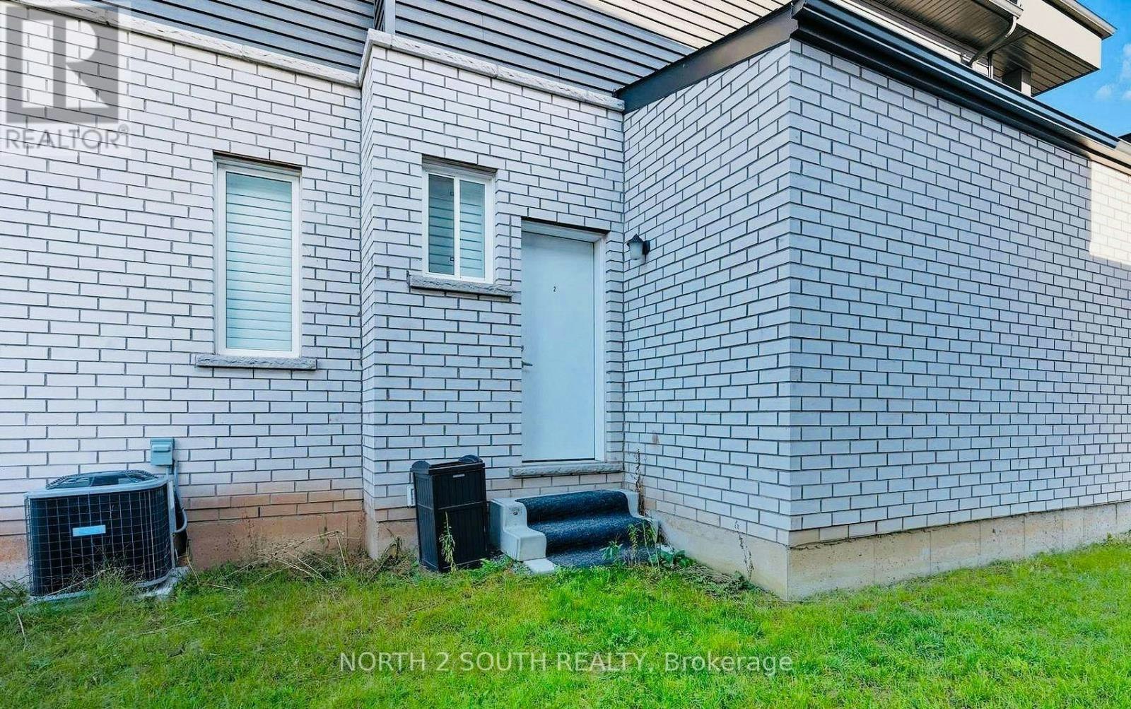 LOWER-8101 Brookside Drive, Niagara Falls, ON, L2H 3T9 - 2