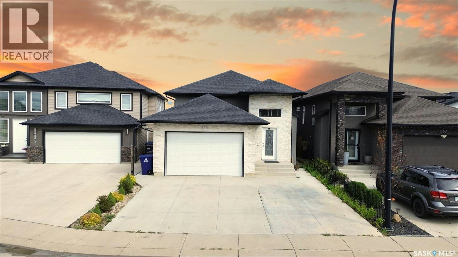239 Bentley Court, Saskatoon, SK, S7L 6L4
