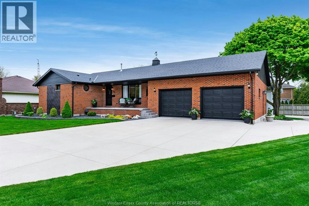 66 Shawnee Court, Leamington, ON, N8H 5A9