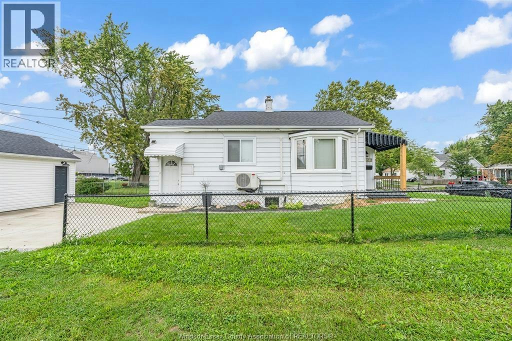 UPPER-2597 Alexis Road, Windsor, ON, N8W 3Z6 - 7