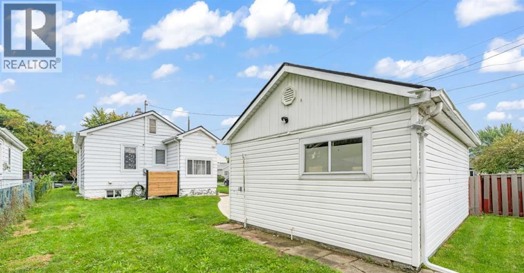 UPPER-2597 Alexis Road, Windsor, ON, N8W 3Z6 - 25