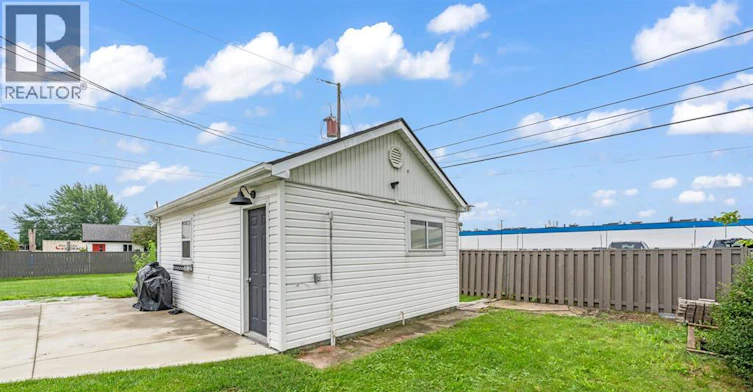 UPPER-2597 Alexis Road, Windsor, ON, N8W 3Z6 - 30