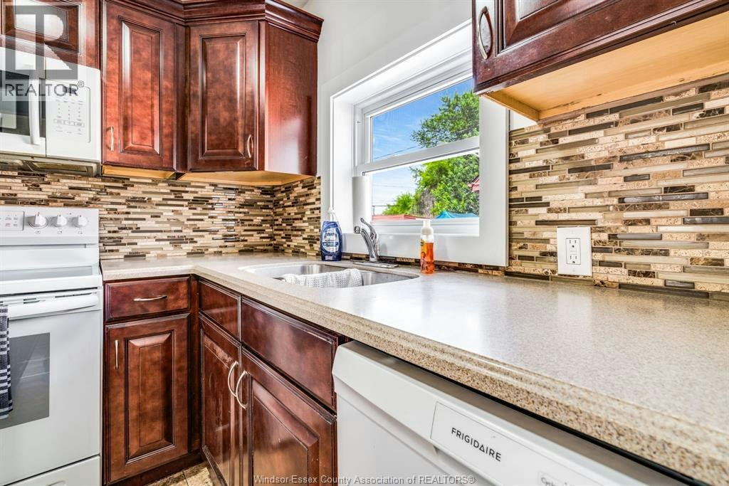 1167 Askin, Windsor, ON, N9B 2X9 - 8