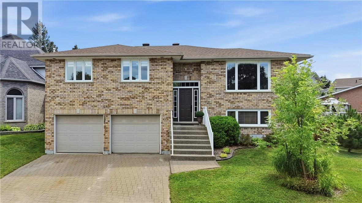649 Telstar Avenue, Greater Sudbury, ON, P3E 5Z9