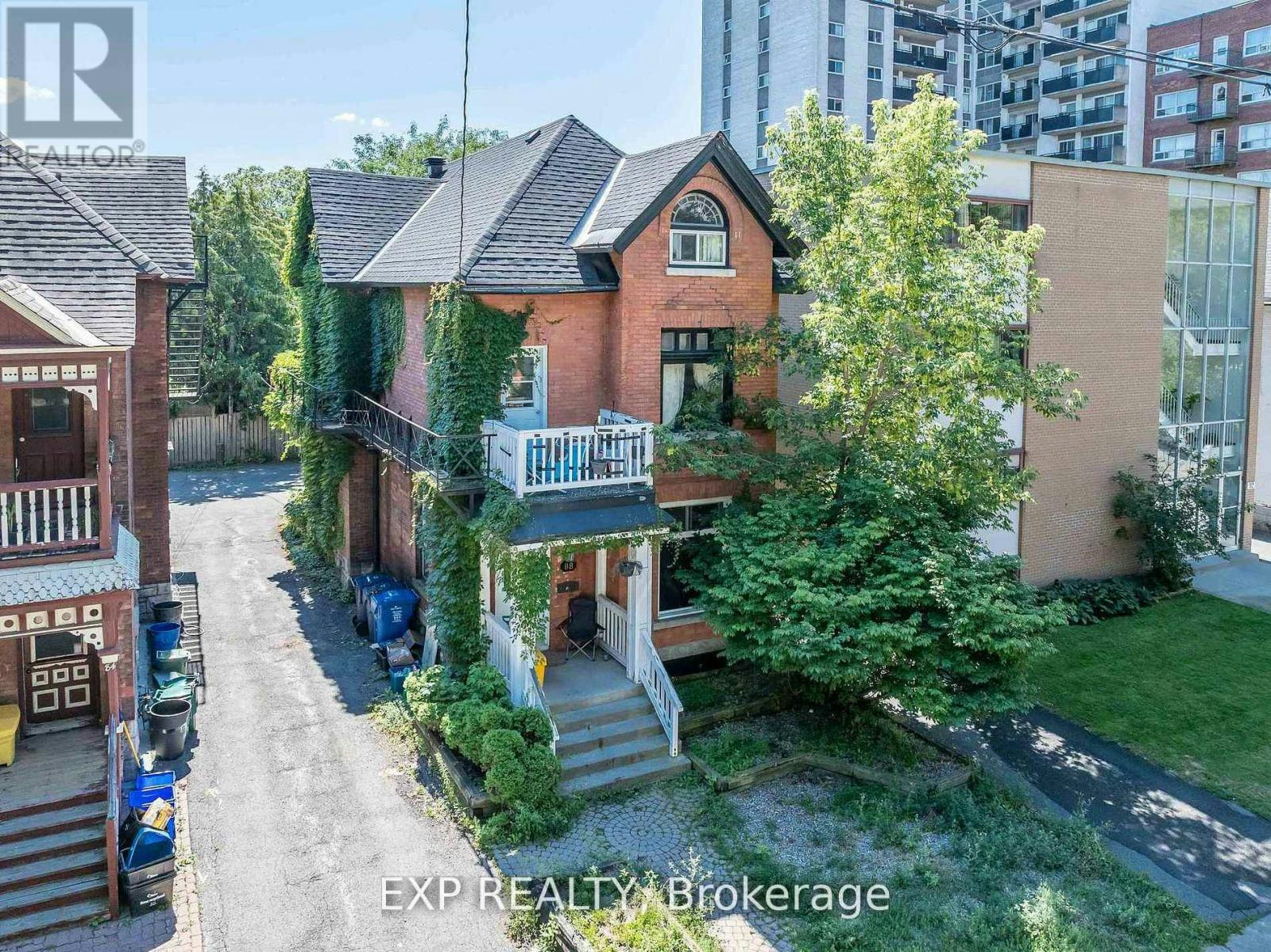 88 Maclaren Street, Ottawa, ON, K2P 0K6