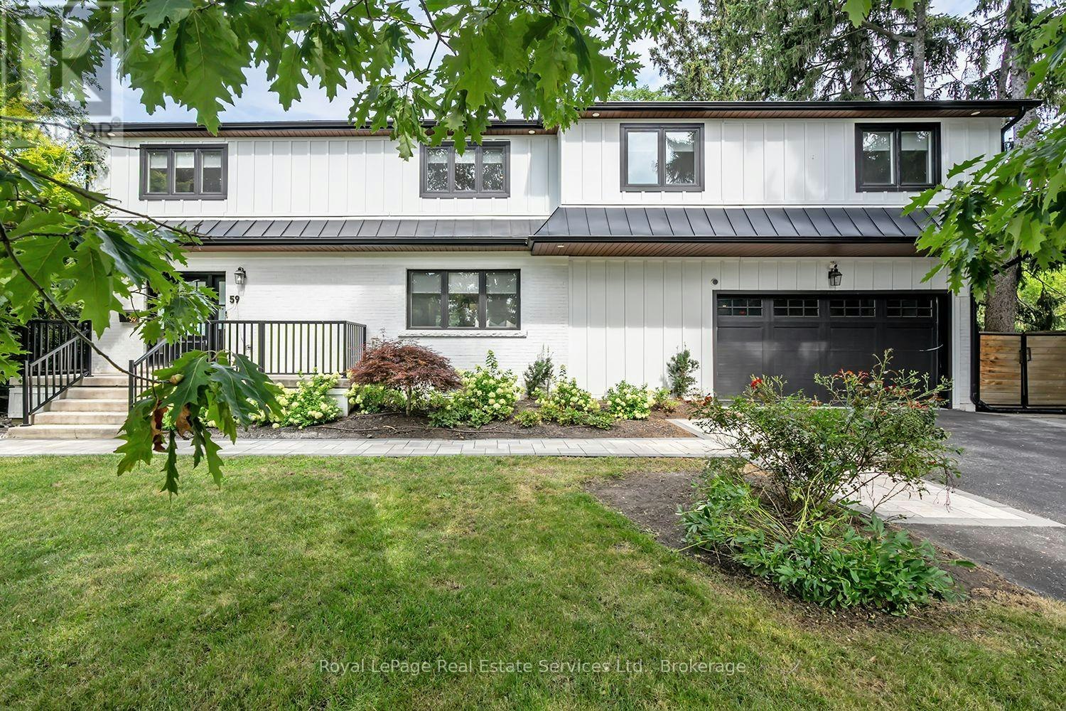59 Fairwood Place E, Burlington, ON, L7T 2B7