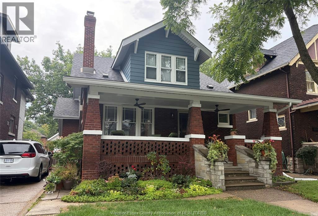 157 Mcewan, Windsor, ON, N9B 2E3