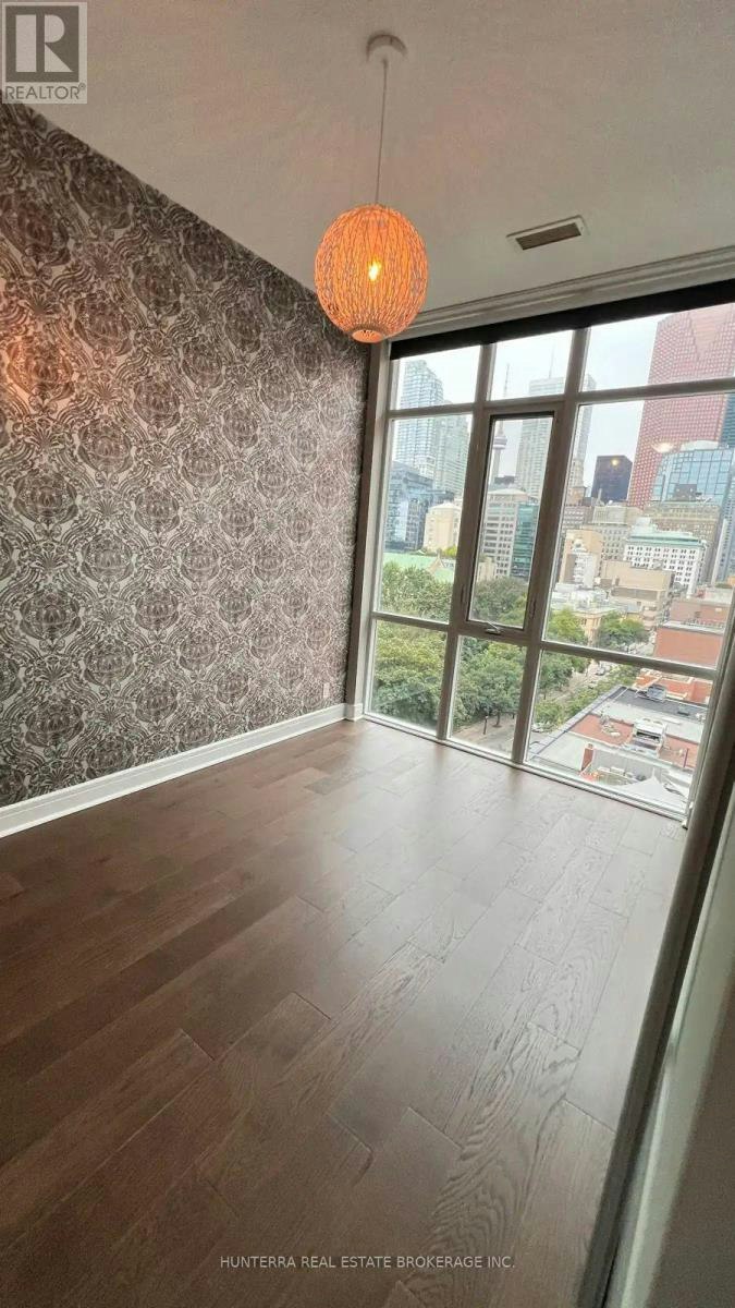 S825-112 George Street, Toronto, ON, M5A 2M5 - 4