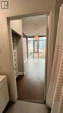 S825-112 George Street, Toronto, ON, M5A 2M5 - 10