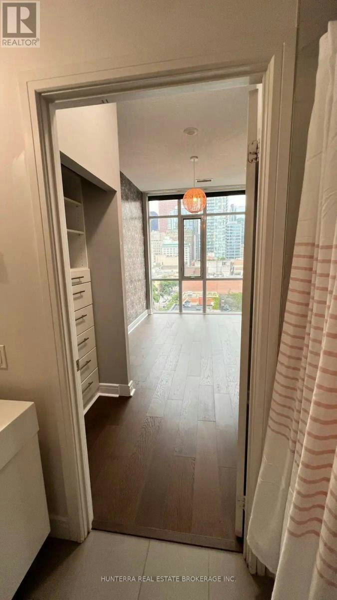 S825-112 George Street, Toronto, ON, M5A 2M5 - 7