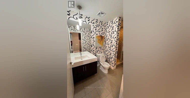 S825-112 George Street, Toronto, ON, M5A 2M5 - 12