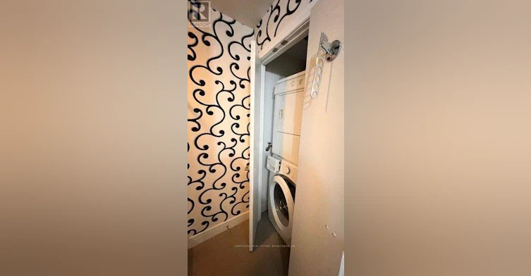 S825-112 George Street, Toronto, ON, M5A 2M5 - 11