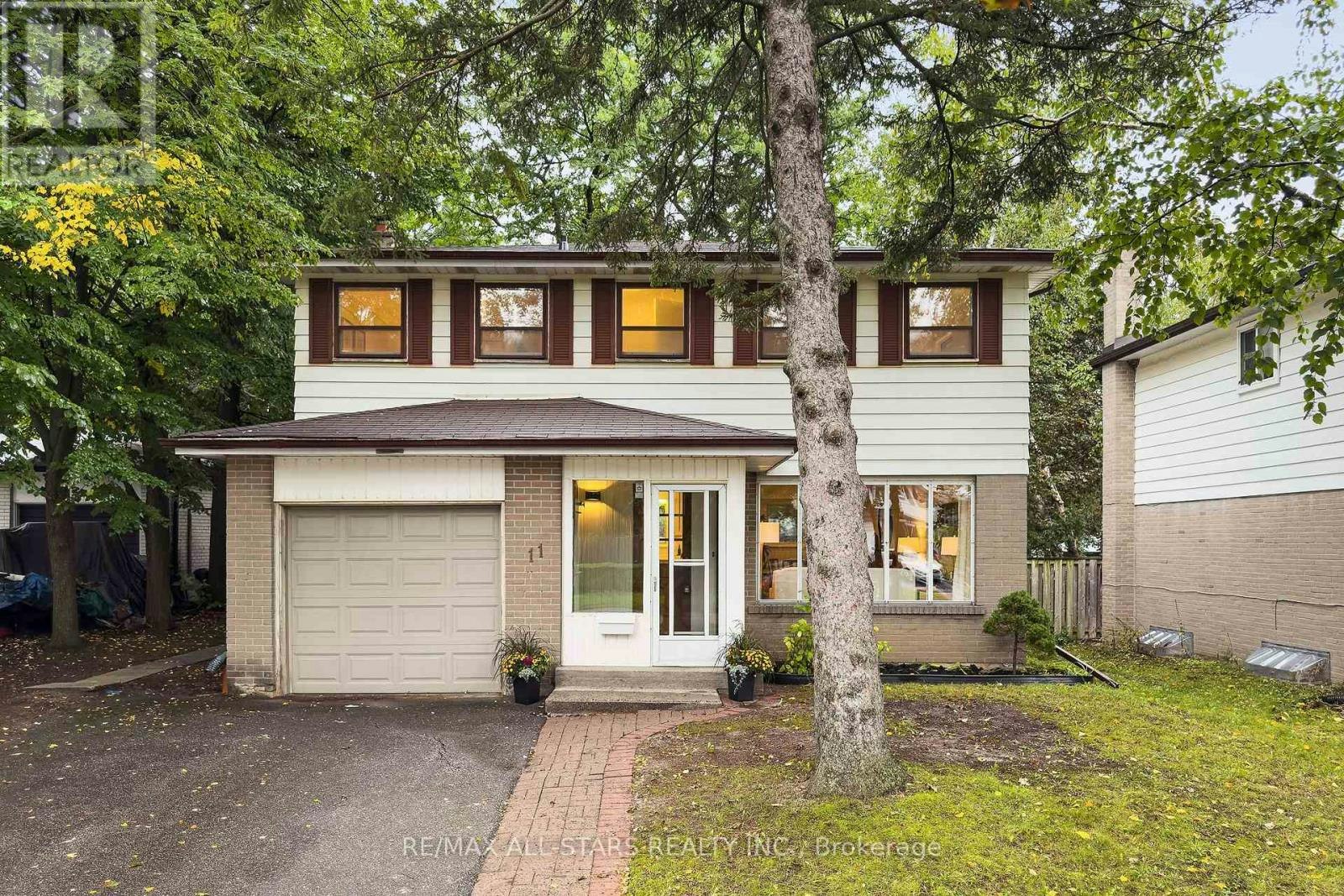 11 Gillbank Crescent, Toronto, ON, M1E 4H8
