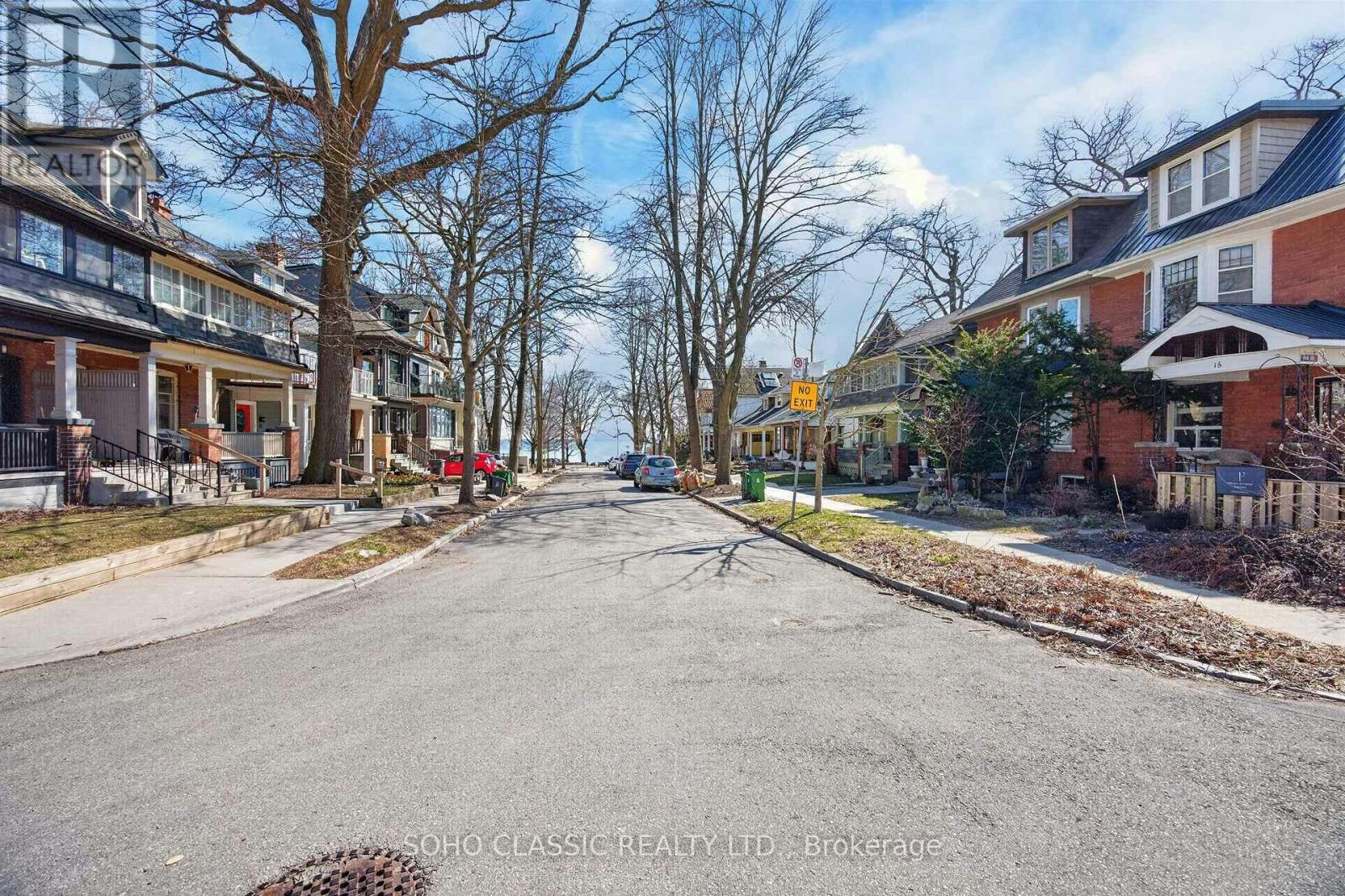 23 Fernwood Park Avenue, Toronto, ON, M4E 3E9 - 9