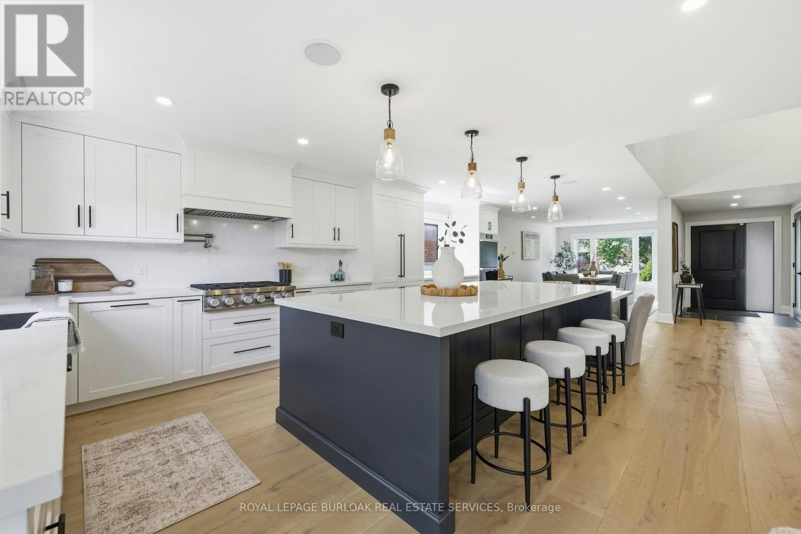 2029 Kempton Park Drive, Mississauga, ON, L5M 2Z4