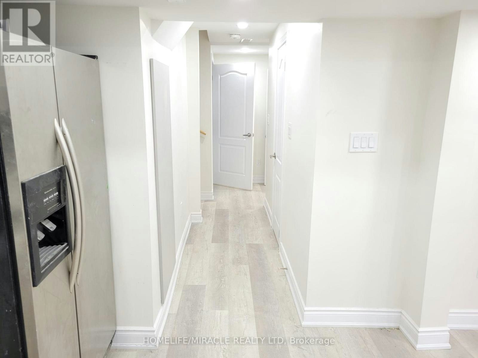 BSMT-6959 Tassel Crescent, Mississauga, ON, L5W 1G9 - 6