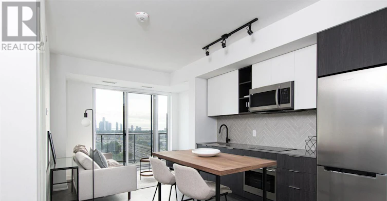 512-36 Zorra Street, Toronto, ON, M8Z 0G5 - 5