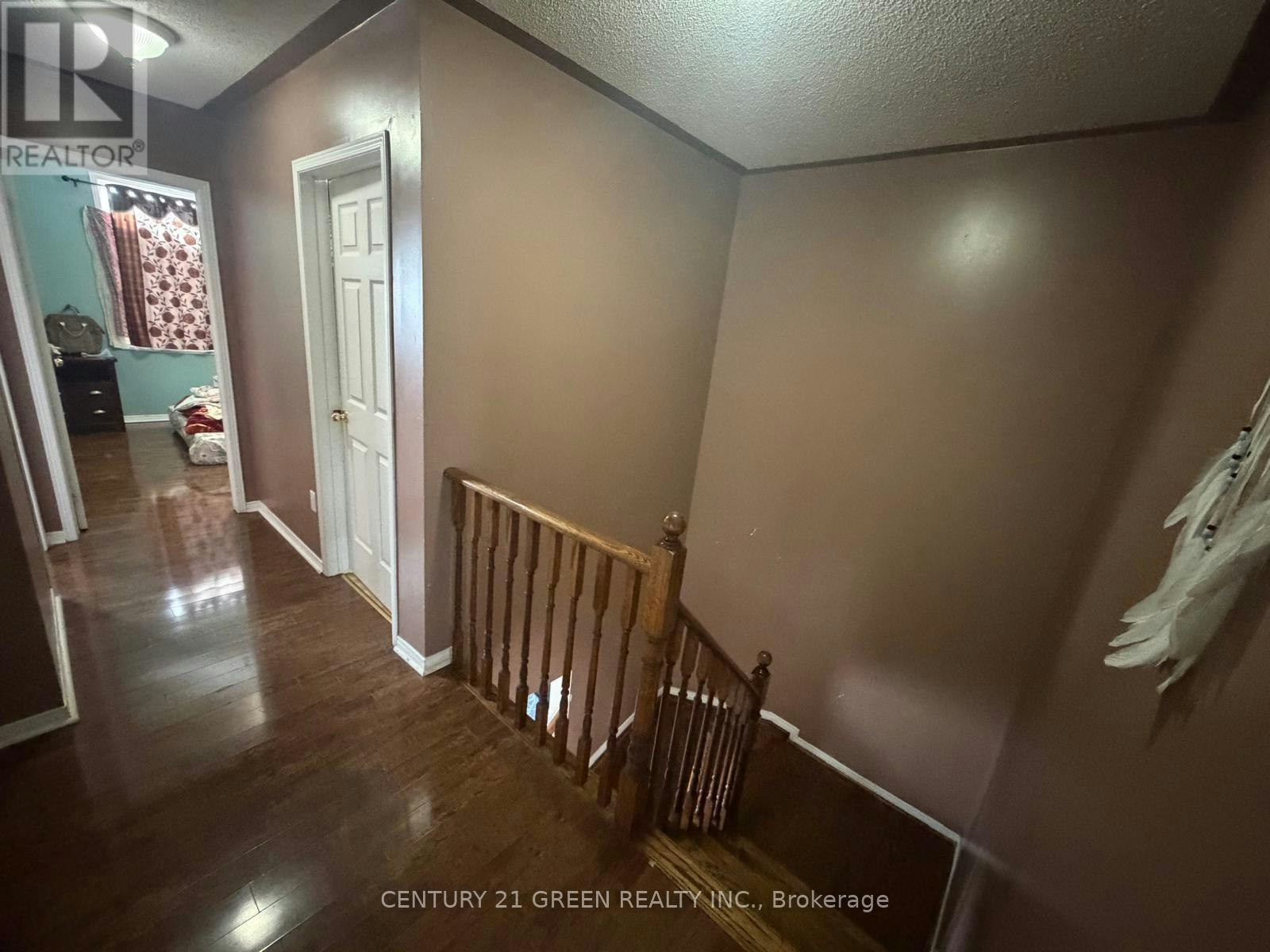 MAIN & 2ND LEVEL-68 Seaside Circle, Brampton, ON, L6R 2G8 - 17