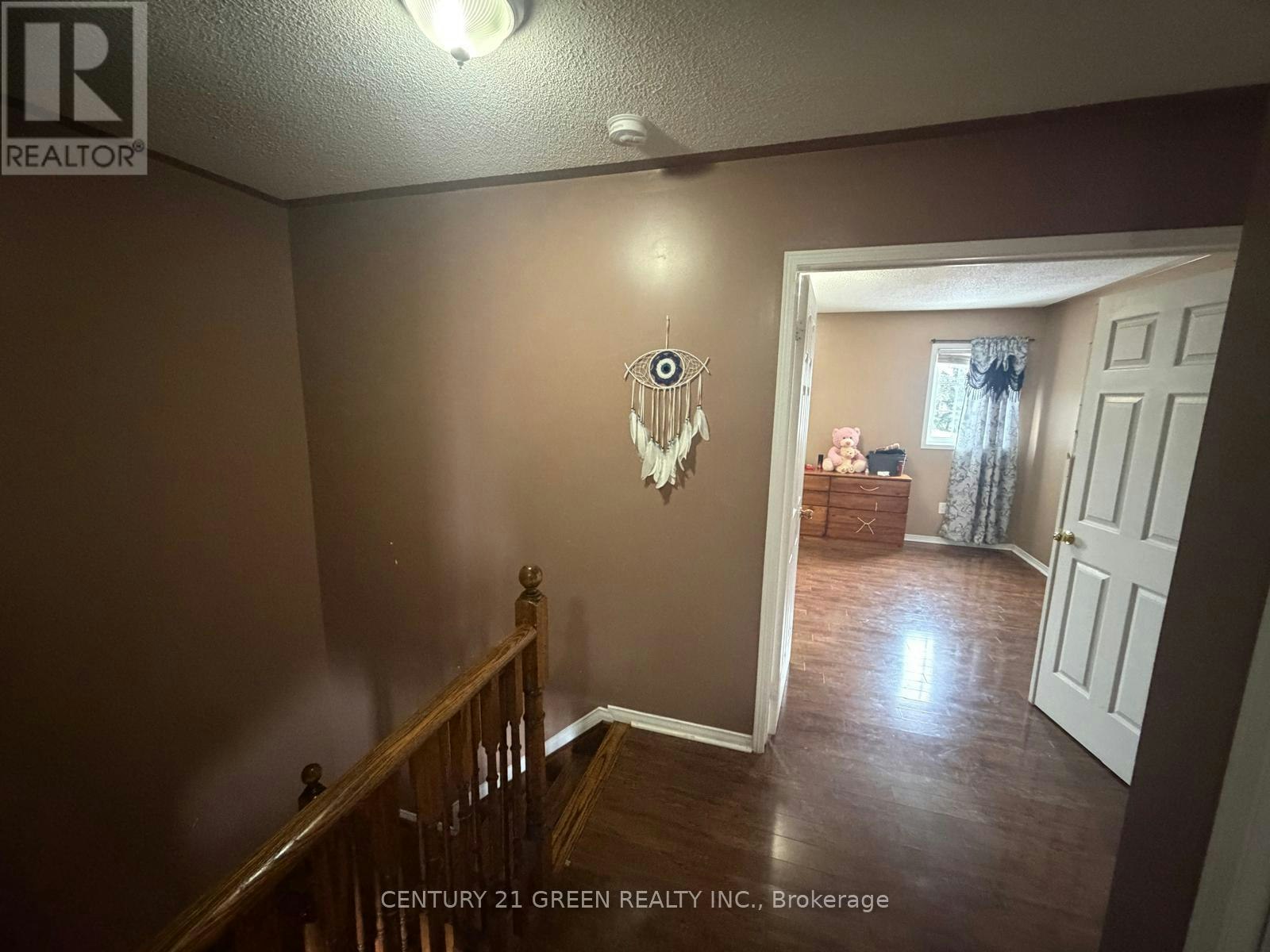 MAIN & 2ND LEVEL-68 Seaside Circle, Brampton, ON, L6R 2G8 - 18